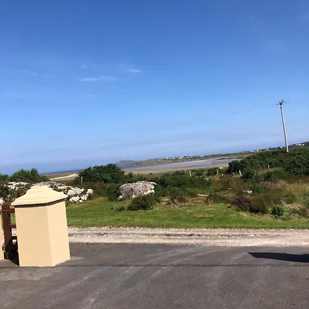 Atlantic View בית אירוח